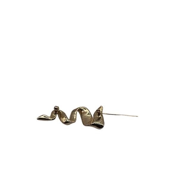 Abstract Gold-Tone Ribbon Brooch Pin For Women - Picture 5 of 5